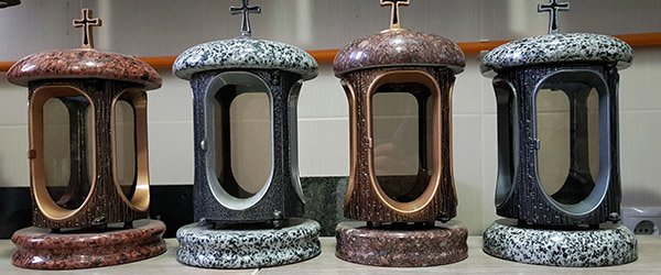 Вазы и лампады